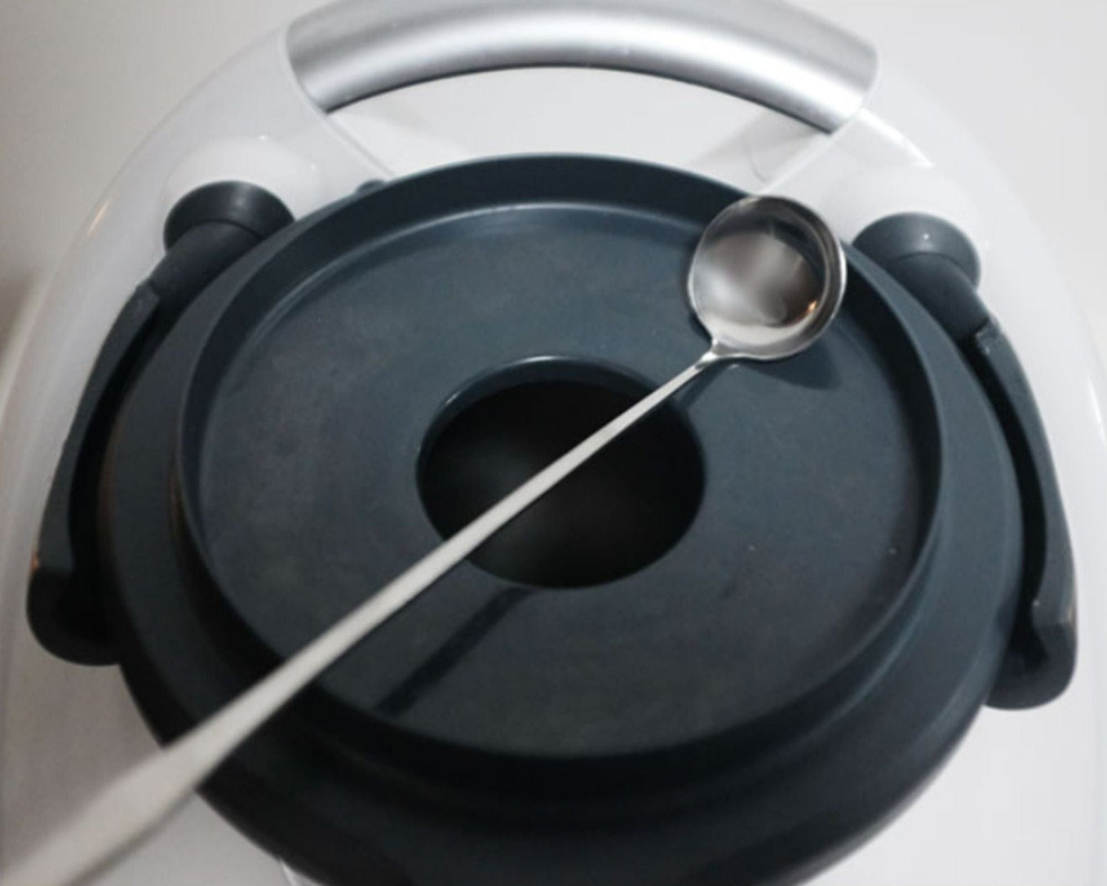 Lang ske til Monsieur Cuisine foodprocessor