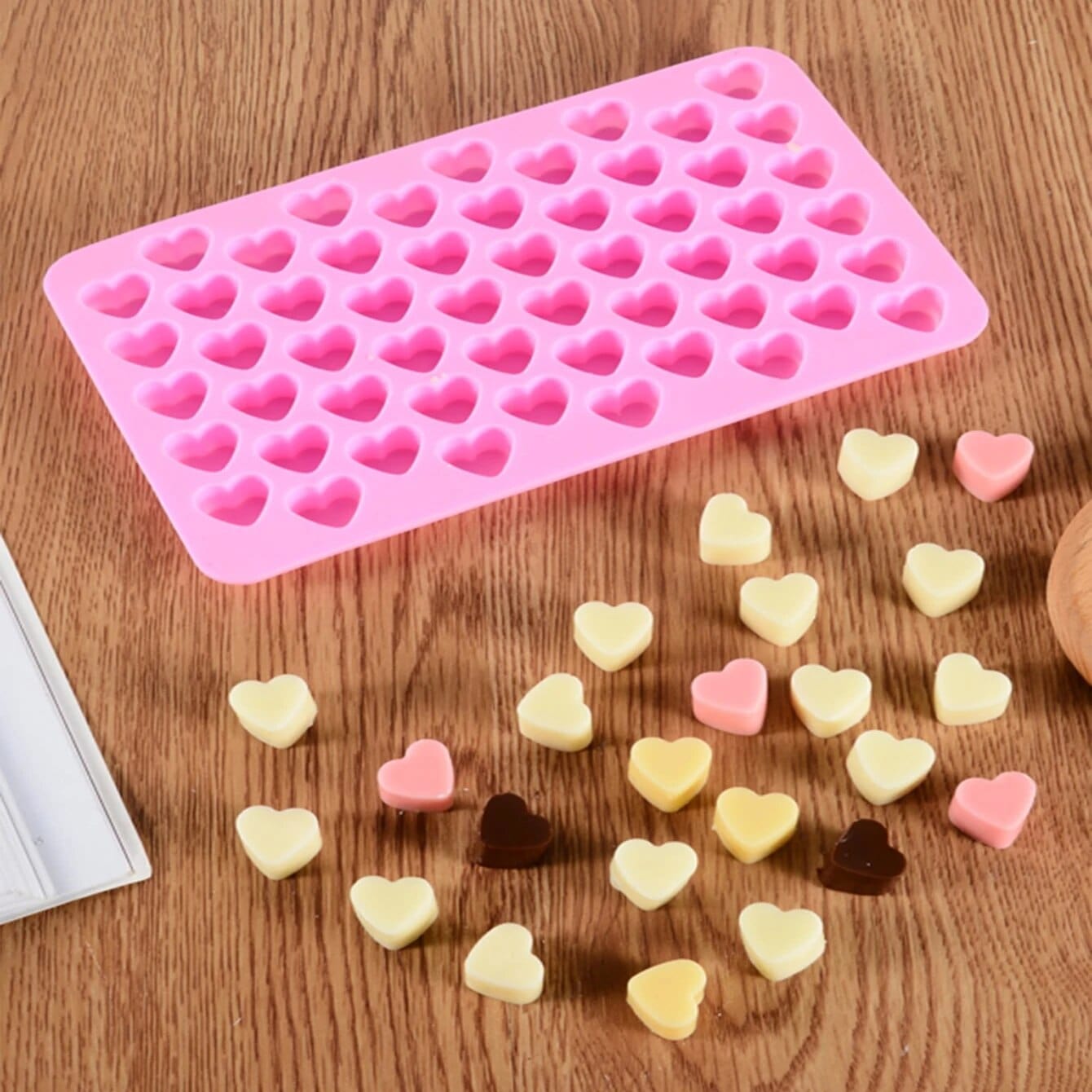 Chokoladeform med små hjerter