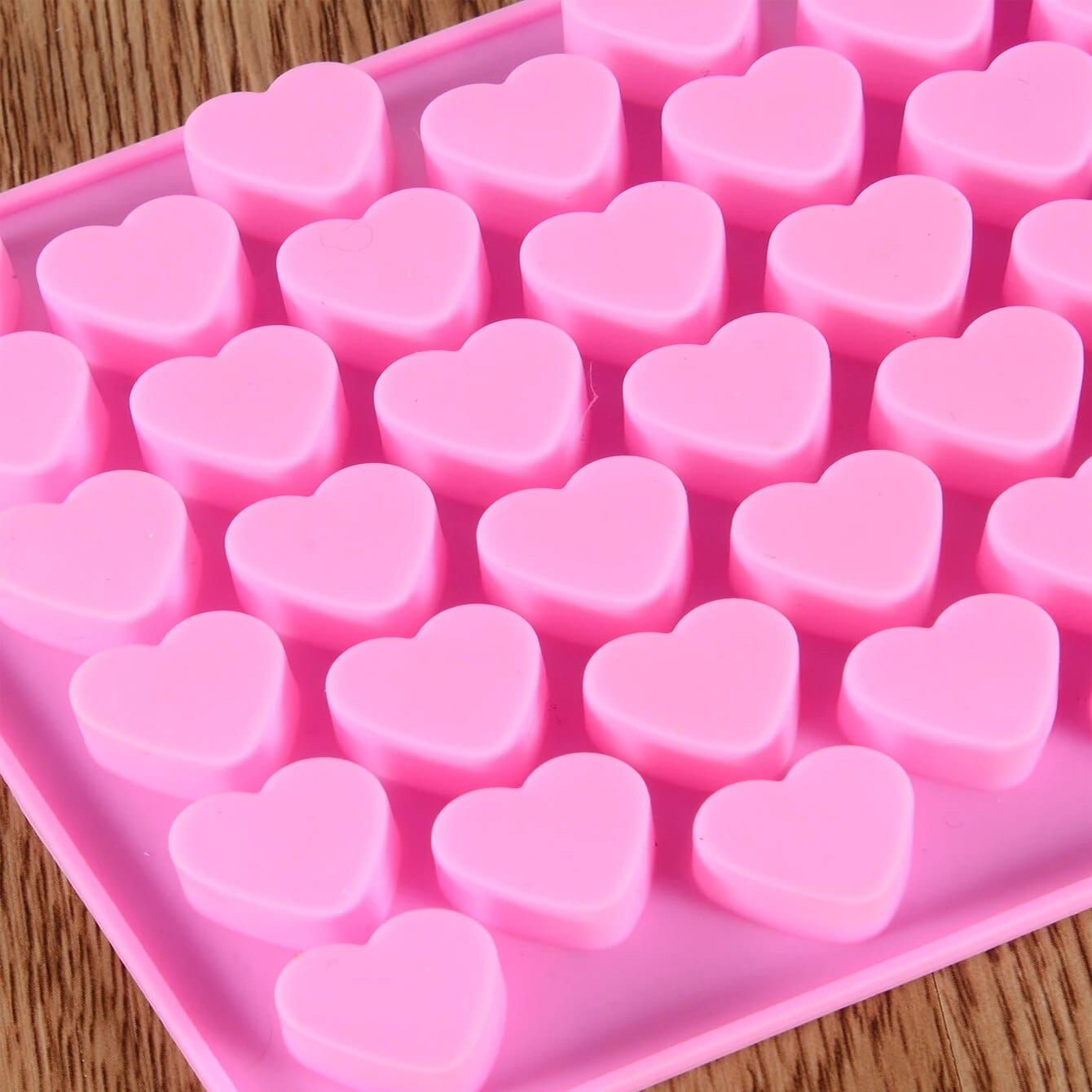 Chokoladeform med små hjerter