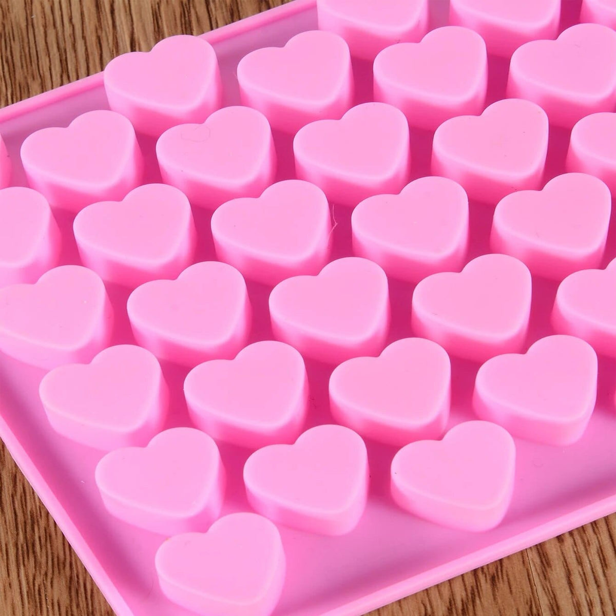 Chokoladeform med små hjerter