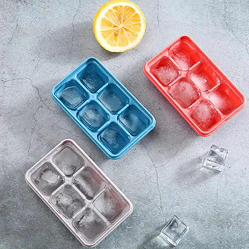 Isterningeform af plast med låg - sæt med 3 MULTI