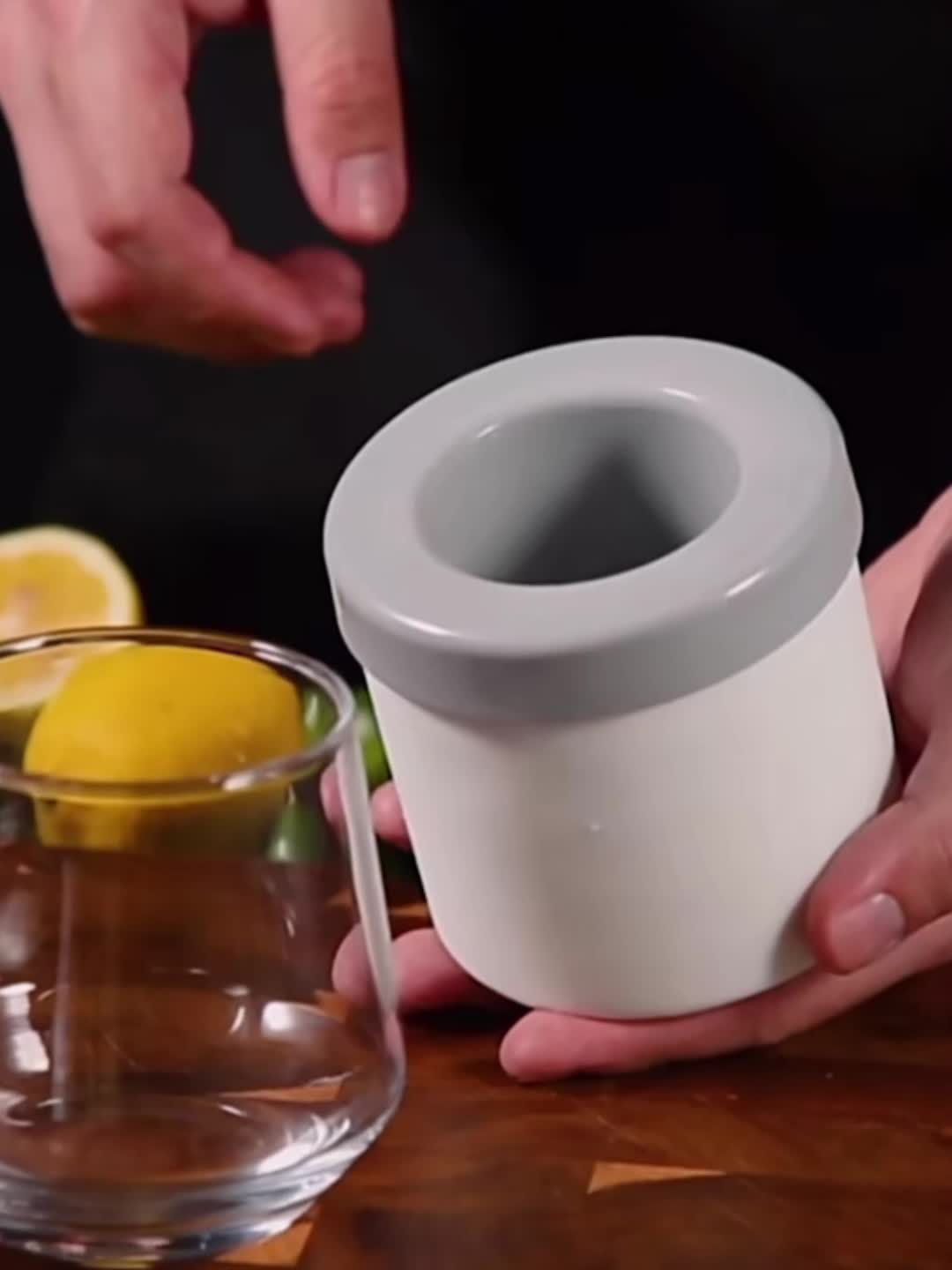 Isterningeform i silikone - Lav perfekt formede isterninger på et øjeblik!