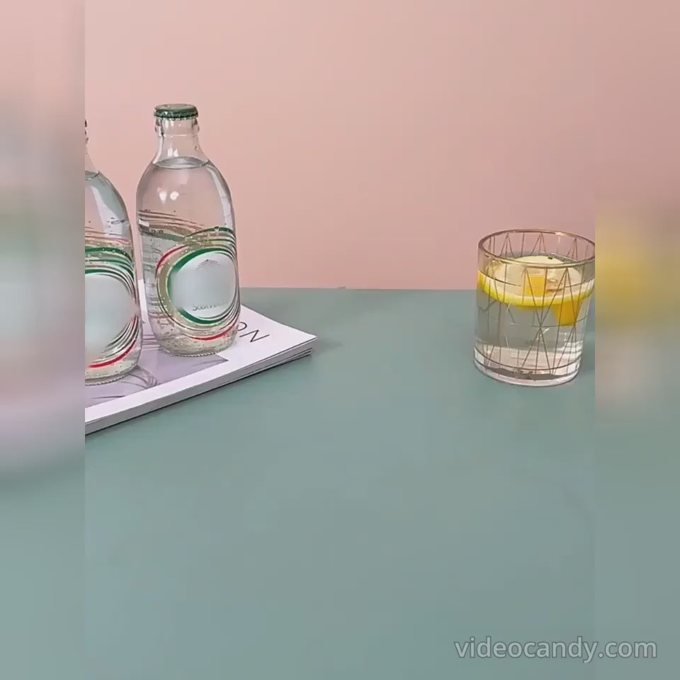 Intelligent isterningebakke med ske og opbevaringsboks