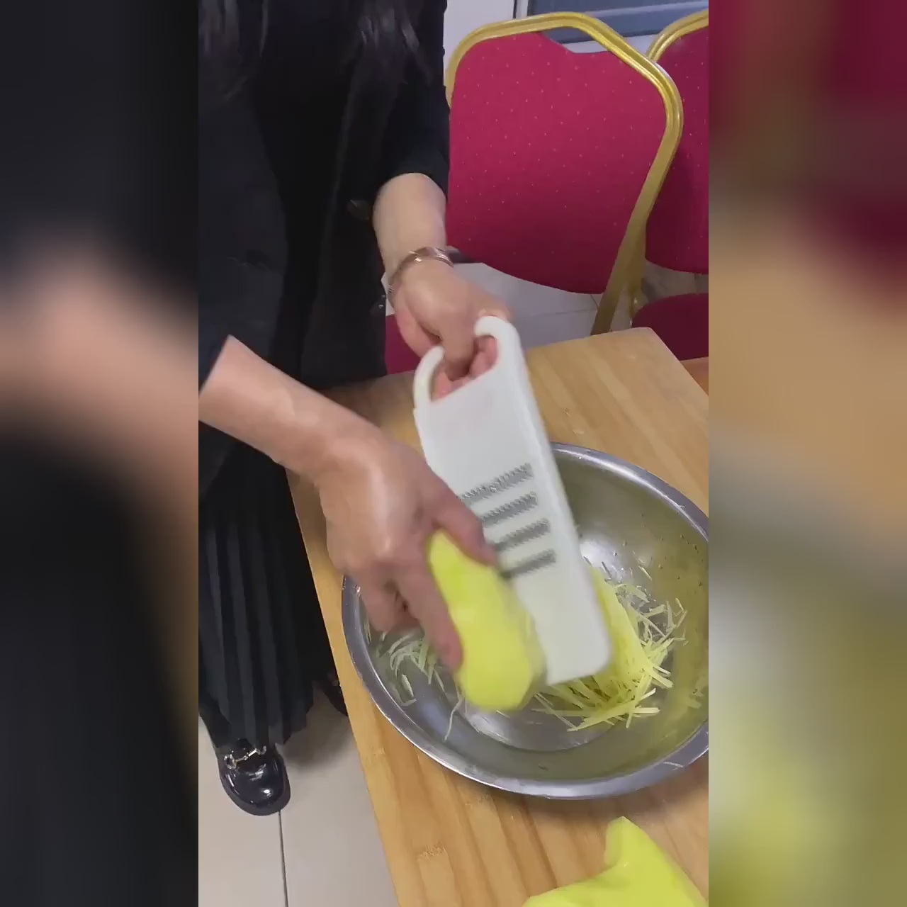 Japansk mandolin med bølget blad