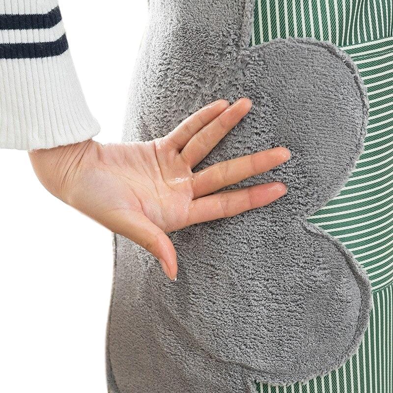 Vandtæt, rengøringsvenligt køkkenforklæde med overflader, der kan tørres af med hånden